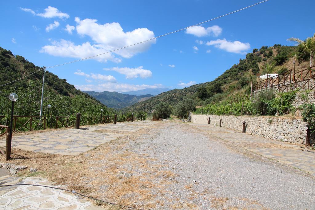 Profetina Village Motta Camastra Exterior photo